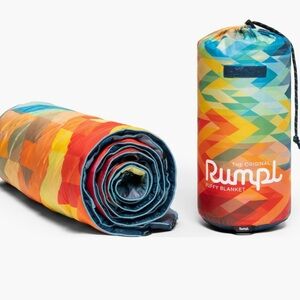 ❤️ Rumpl Geo Blanket NWT